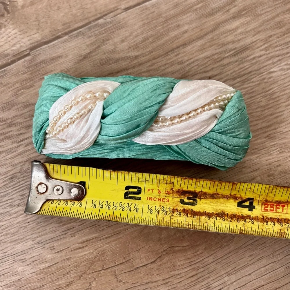 Hair Clip‎ Barrette Silk & Pearls Twisted green/white